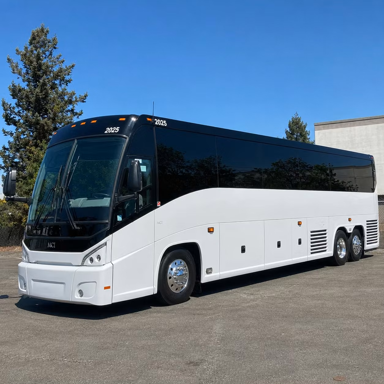 you can rely on long distance charter buses for springfield sports teams and fan groups